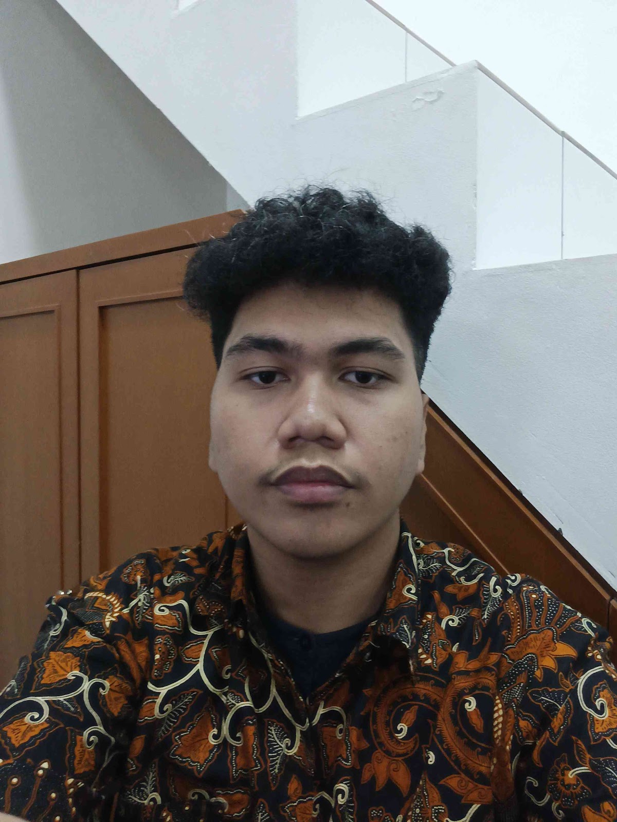 Foto Biodata